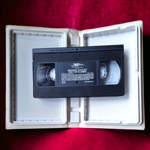 Feet Of Flames ~ Michael Flatley ~ The Dance Event Of The Decade VHS - Picture 3 of 3